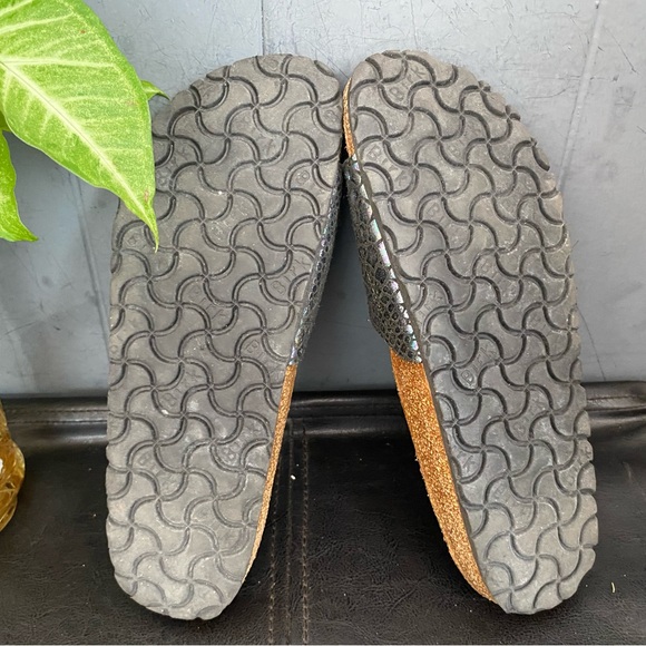 Pre-owned Birkenstock Madrid Iridescent Black Slide Sandals 39/8 Women’s - Picture 5 of 8